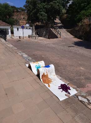 Afbeelding met buitenshuis, grond, boom, straat

Door AI gegenereerde inhoud is mogelijk onjuist.