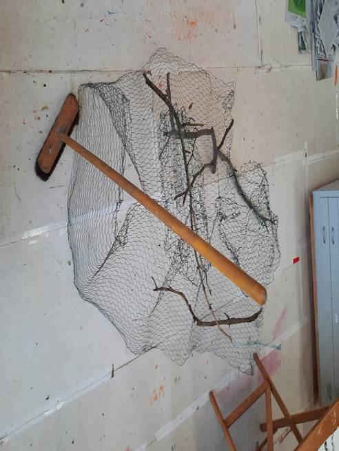 Afbeelding met tekening, kunst, gereedschap, muur

Door AI gegenereerde inhoud is mogelijk onjuist.
