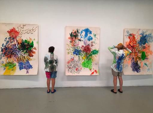 Afbeelding met verven, tekening, Beeldende kunst, Kunstgalerie

Door AI gegenereerde inhoud is mogelijk onjuist.
