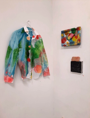 Afbeelding met muur, Kinderkunst, kleding, overdekt

Door AI gegenereerde inhoud is mogelijk onjuist.