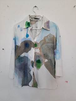 Afbeelding met kleding, kunst, verven

Door AI gegenereerde inhoud is mogelijk onjuist.