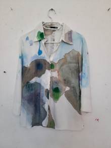 Afbeelding met kleding, kunst, verven

Door AI gegenereerde inhoud is mogelijk onjuist.