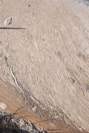 Afbeelding met buitenshuis, grond, berg, natuur

Door AI gegenereerde inhoud is mogelijk onjuist.