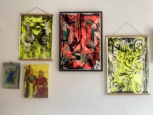 Afbeelding met verven, kunst, schets, tekening

Door AI gegenereerde inhoud is mogelijk onjuist.